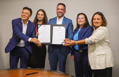 Paulo Dantas sanciona lei que torna Alagoas o estado mais competitivo no comércio do gás natural