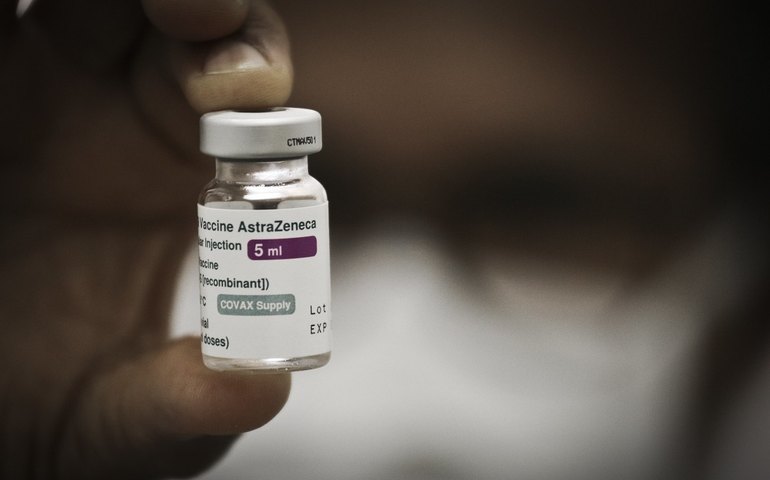 UE processa AstraZeneca por atrasos na entrega da vacina contra coronavírus