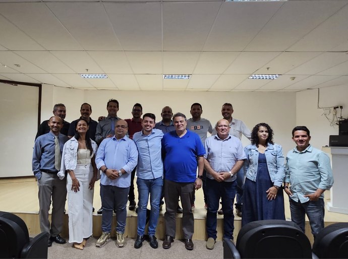 Em encontro político, Samyr Malta recebe lideranças em Maceió