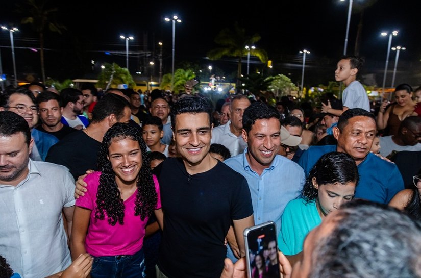 “Devolvemos um sonho coletivo”, diz Cunha, durante entrega de praça no Graciliano Ramos