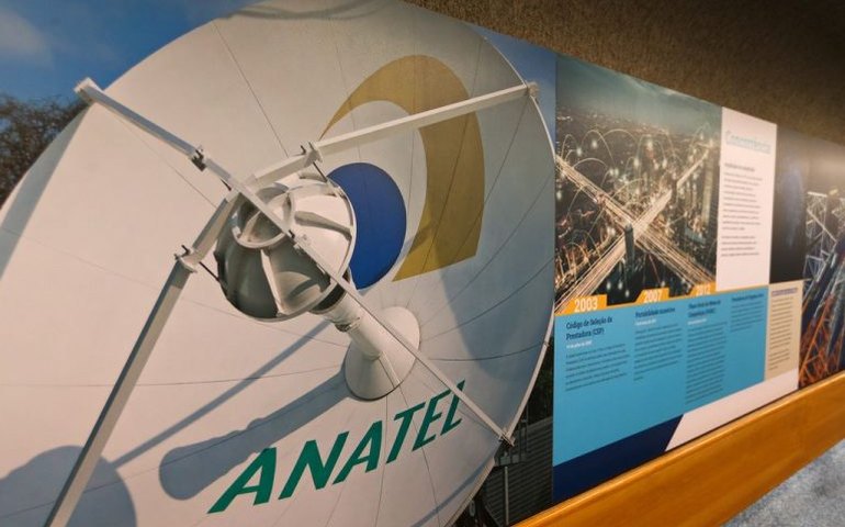 Comissão debate planejamento estratégico da Anatel