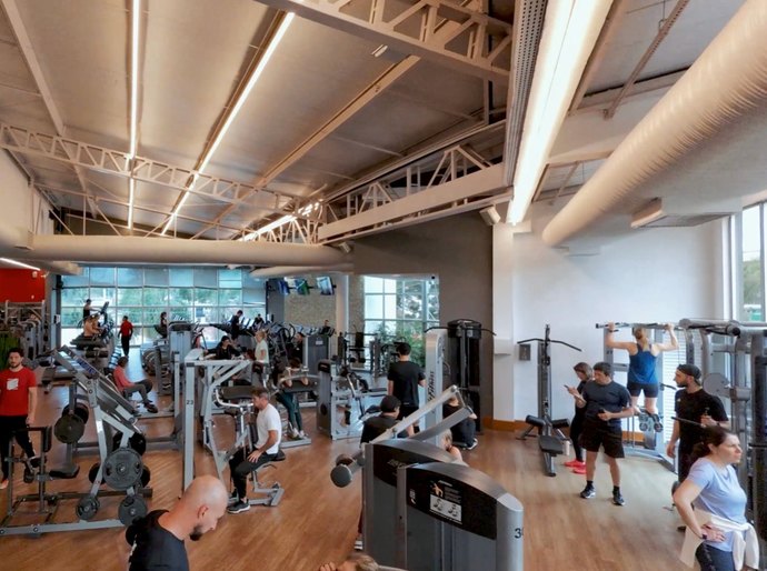 Movimento 40+: por que cada vez mais adultos estão começando a treinar em busca de longevidade e qualidade de vida