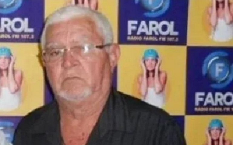 Santa Rosa deixa Rádio Farol na estreia por não aceitar “encher a bola” de Júlio Cezar em Palmeira