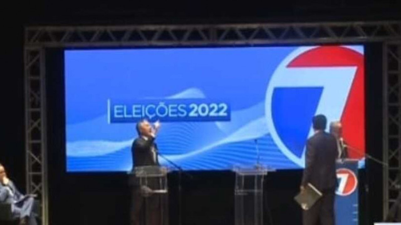[REPERCUSSÃO NACIONAL] Collor bate boca com Rodrigo Cunha em debate: ‘Morda seus beiços’