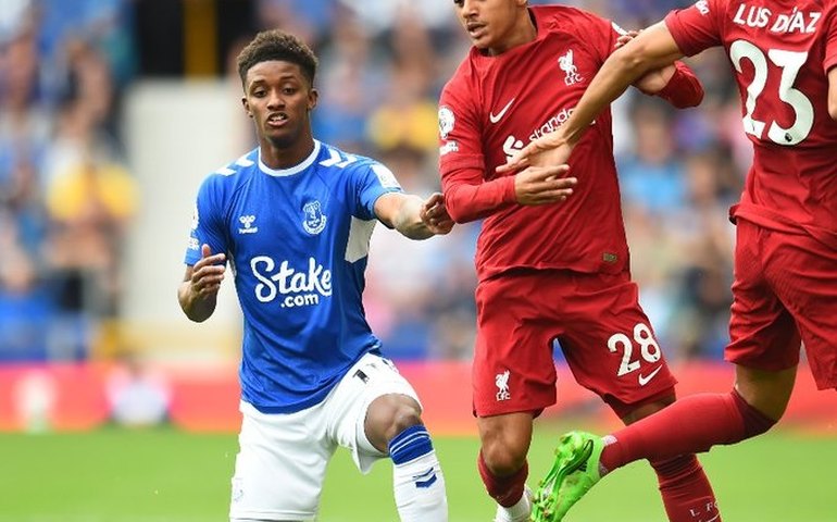 Liverpool falha nas finalizações e fica só no 0 a 0 com Everton no Inglês