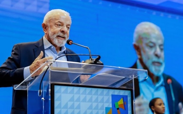 Lula destaca expectativa de 'Natal farto' e faz balanço dos três anos de governo