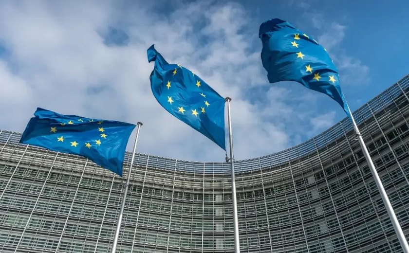 Comissão Europeia recomenda adesão de Ucrânia e Moldávia à UE