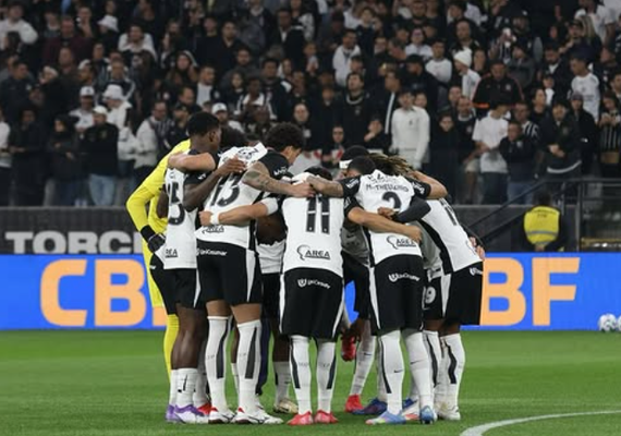 Corinthians mergulha em má fase em campo enquanto lida com crise política e financeira