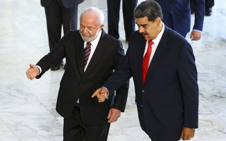 Lula volta a falar em narrativa e diz que presidentes foram respeitosos com Maduro