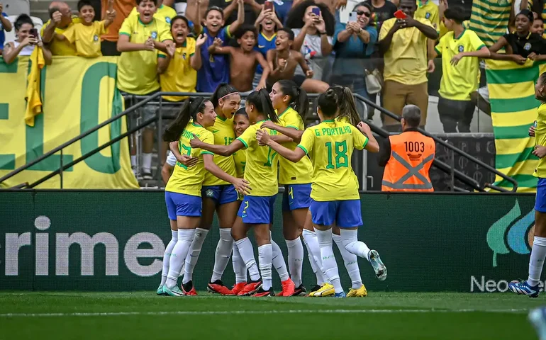 Com Marta, Cristiane e goleira Lorena de volta, Arthur Elias convoca seleção para She Believes