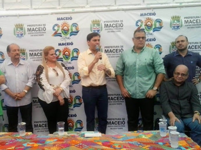 Vereadores de Maceió prestigiam a inauguração de terminal da Rotary