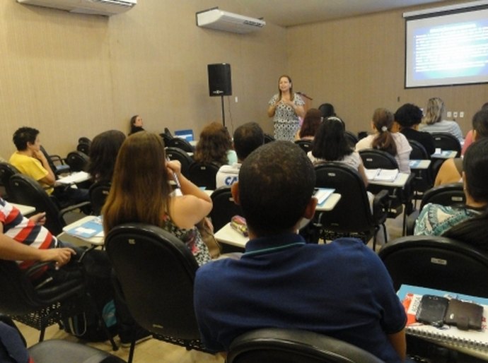 Escolas esclarecem dúvidas sobre preenchimento do Censo Escolar 2016