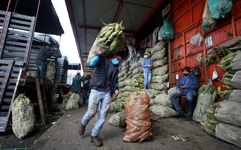 Trabalhadores brasileiros são os mais afetados por alta dos alimentos na América Latina, aponta pesquisa