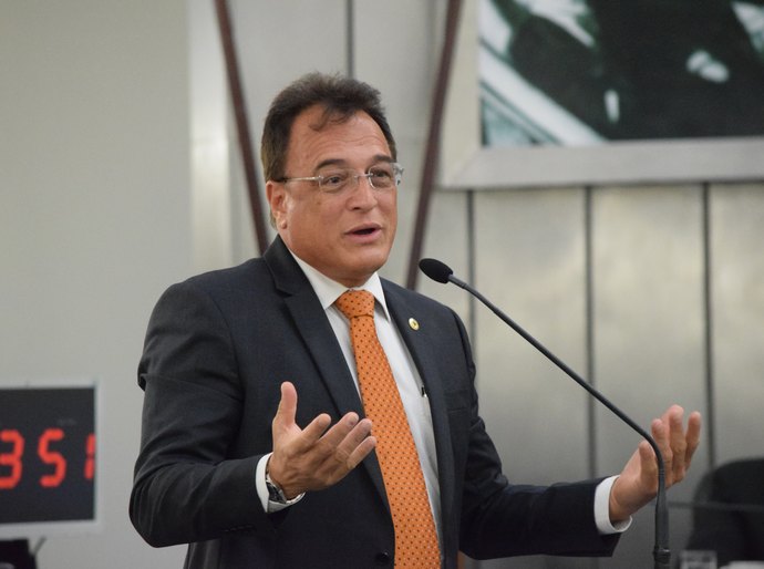 Galba Novaes esclarece na Asembleia fatos sobre sua desfiliação do PRB