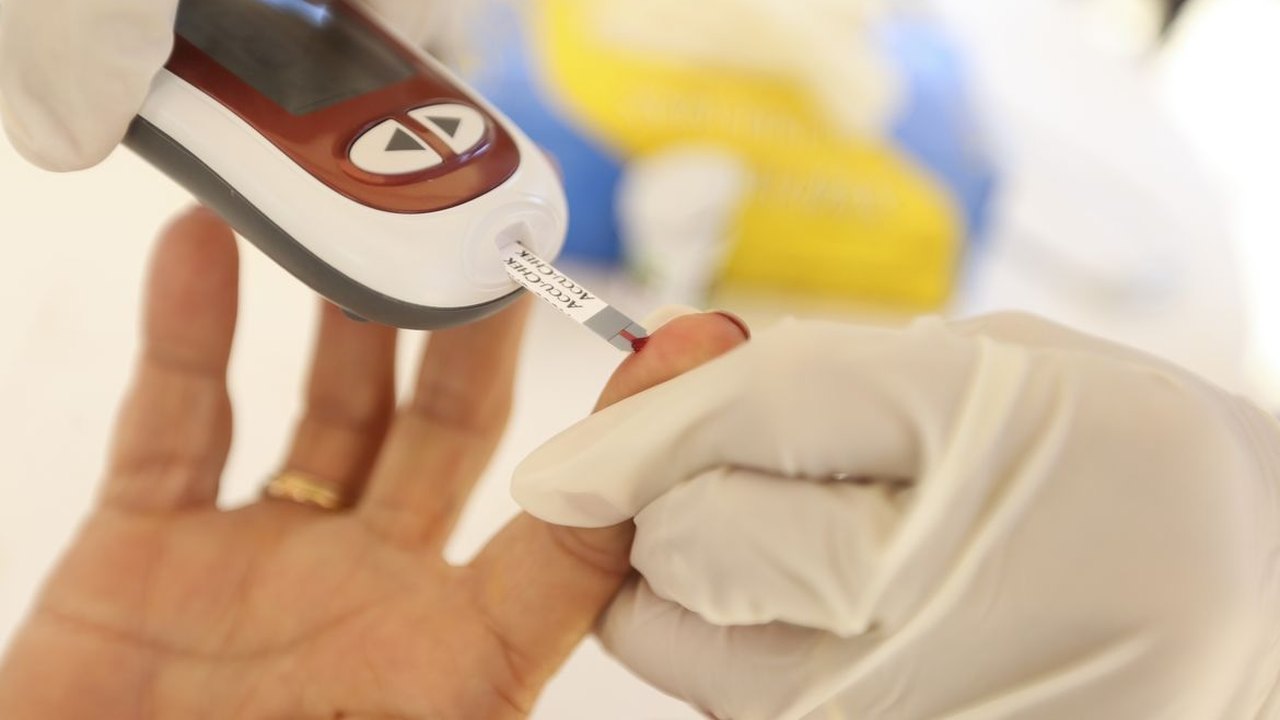 Diabetes aumenta risco de infecções e requer vacinação específica