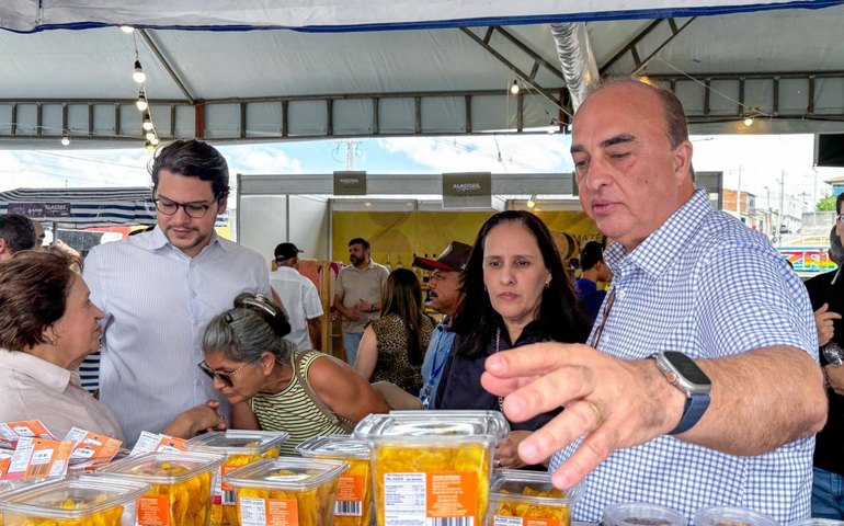 Circuito Regional de Feiras da Agricultura Familiar e Economia Solidária movimenta Santana do Ipanema