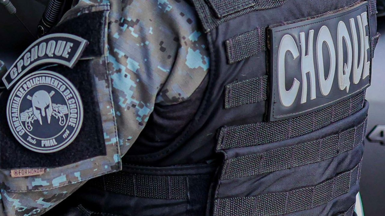 Polícia Militar prende mulher foragida por tráfico e associação criminosa em Maceió