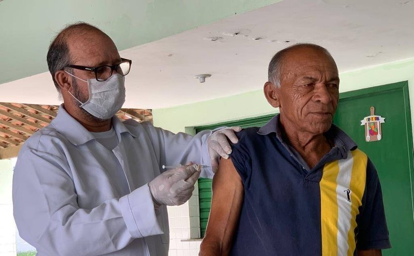 Arapiraca vacina mais de 60% dos idosos contra a gripe e ultrapassa a média nacional