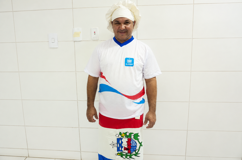 Merendeiro de escola de Pariconha coloca Alagoas entre os finalistas de concurso nacional com receita de mugunzá salgado
