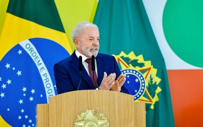 Com presença de Motta, Lula formaliza convite para indicado do União Brasil assumir Ministério do Turismo