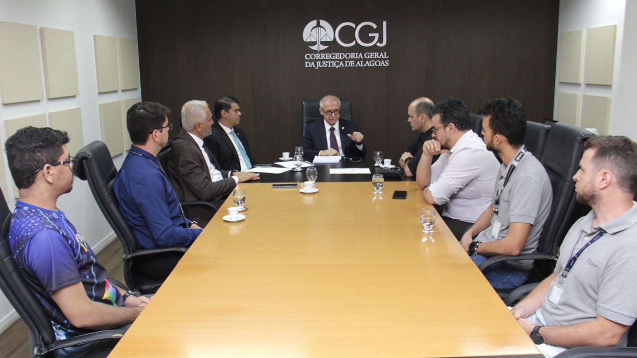 Judiciário e Estado discutem medidas para agilizar emissão de laudos periciais