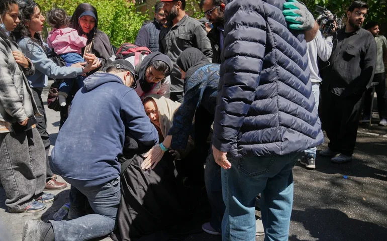 Trump suspende suas ameaças ao Irã por duas semanas, desde que o Irã concorde com um cessar-fogo