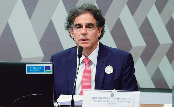 O presidente do TST, Luiz Philippe Vieira de Mello Filho, teceu críticas às mordomias do Judiciário
