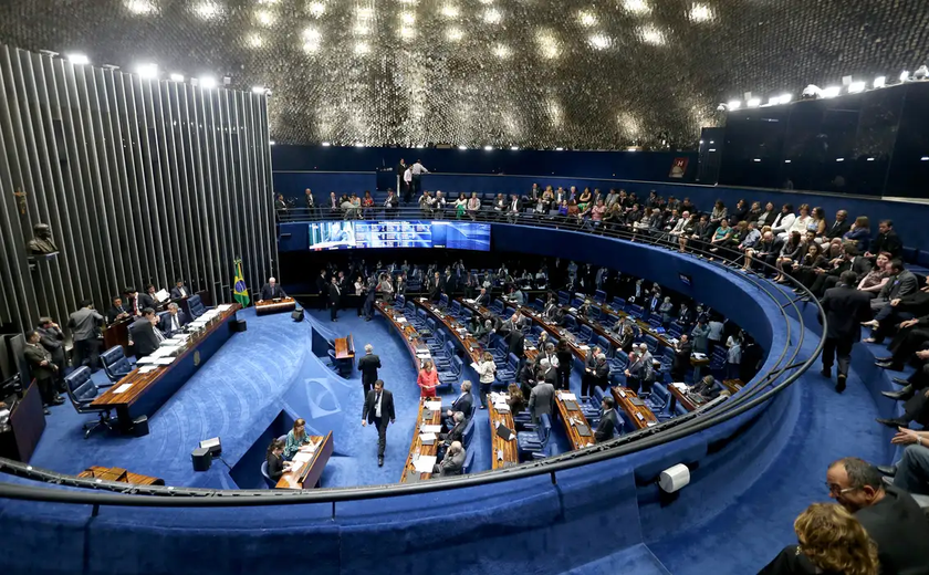 Senado rejeita destaque que mudaria trava do IVA para 25%