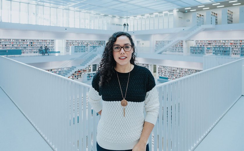 Empreendedora se destaca na convergência de IA e Marketing