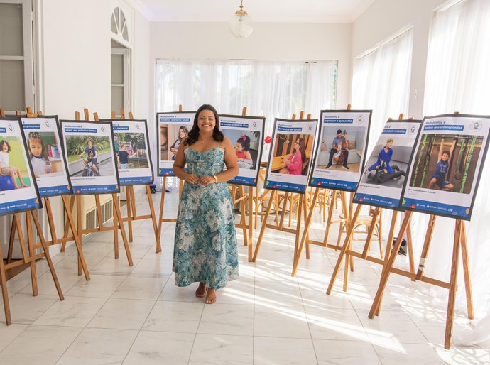 Secria promove exposição fotográfica com foco na autonomia de pessoas com TEA; saiba como visitar