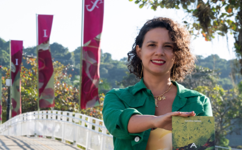 A outra mãe: escritora Carolina Santos lança romance sobre mulheres, caminhos e forças invisíveis