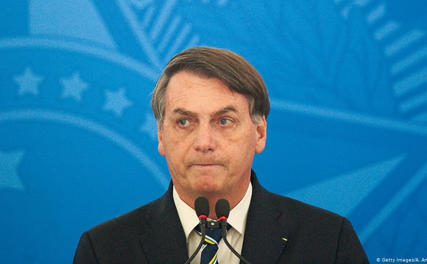 Em pronunciamento, Bolsonaro defende uso da cloroquina contra covid-19