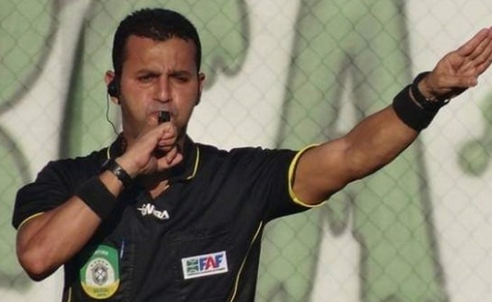 Arbitro José Reinaldo Figueiredo da Silva - Foto:  FAF