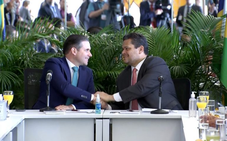 Hugo Motta anuncia avanço de PEC que integra servidores de ex-territórios à União