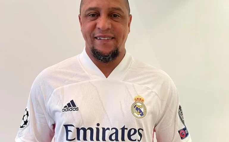 Hospital tranquiliza sobre estado de Roberto Carlos após procedimento cardíaco