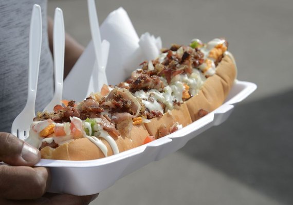 Estudo mostra que brasileiro troca refeição por lanche