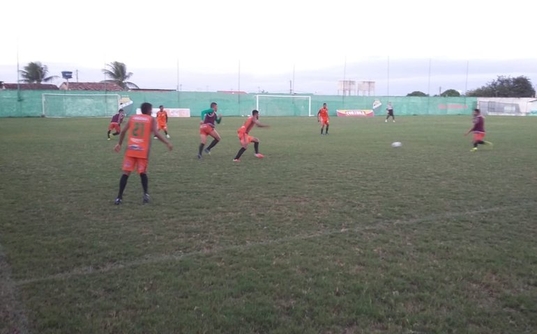 Para encerrar a temporada, Coruripe treina para buscar uma vitória em Aracaju