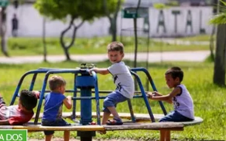 Especialistas defendem educação de qualidade para a primeira infância; assista