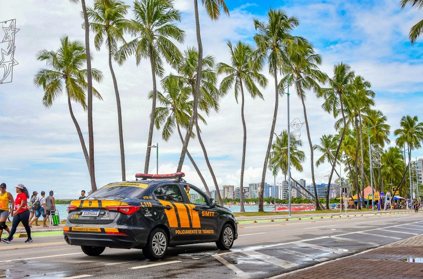 Trânsito na Ponta Verde é modificado para abertura do Natal de Maceió