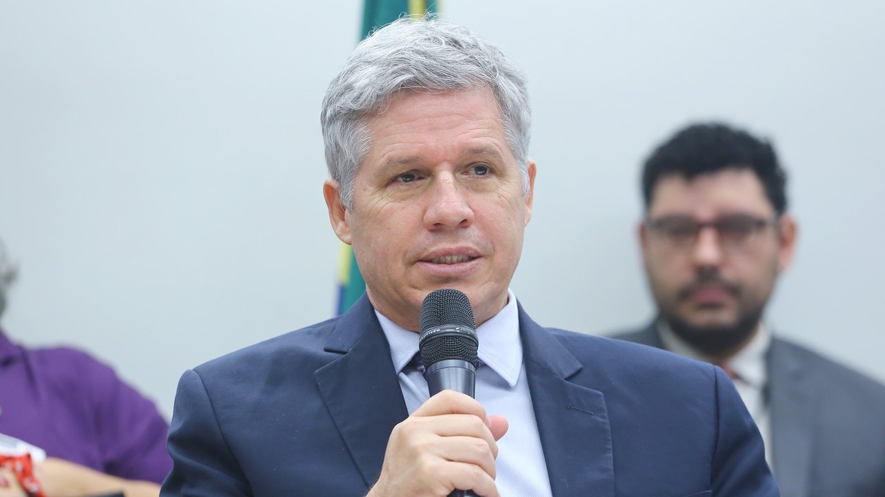Ministério sugeriu compra, pelo governo, do que deixará de ser exportado aos EUA
