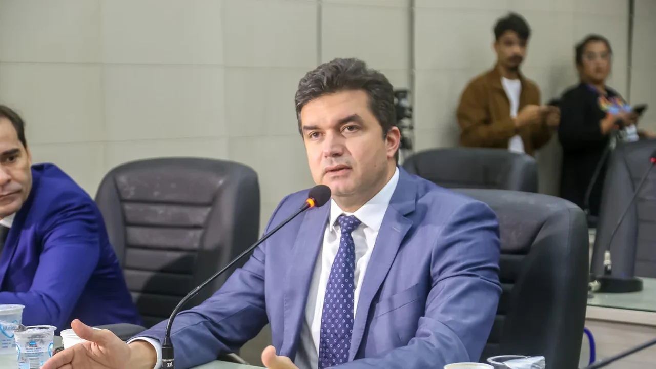 Rui diz que vai se pronunciar sobre reação na sessão da Câmara de Maceió e detalhar mais o caso do IPREV de JHC