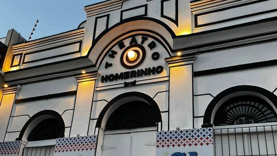 Theatro Homerinho comemora um ano com cortejo ancestral e programação gratuita