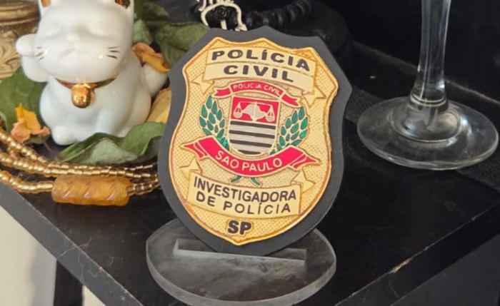 Mulher é investigada por falsificação de documento público