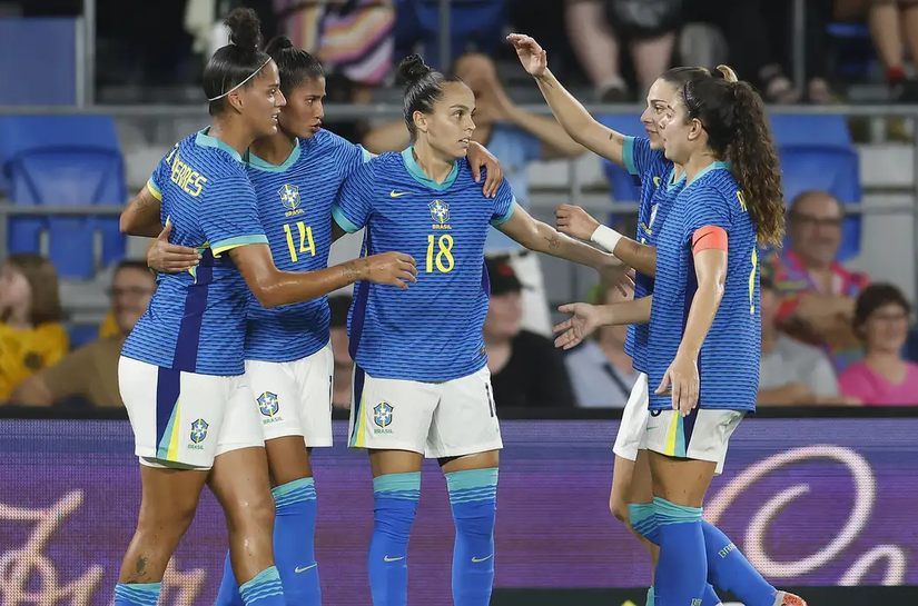 Seleção feminina bate Austrália de novo em último compromisso do ano