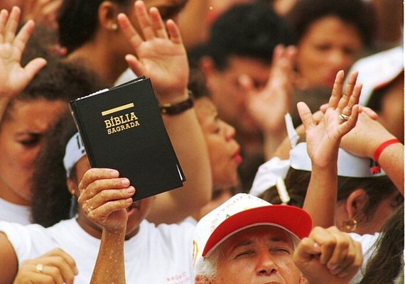 Feriado do Dia do Evangélico: veja o que abre e o que fecha em Alagoas