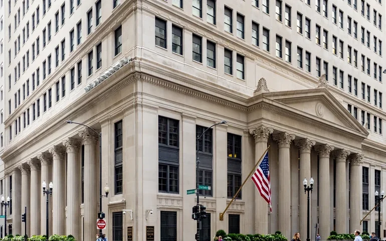 Membro do Fed alerta para risco de estagflação nos EUA diante de mercado de trabalho fraco