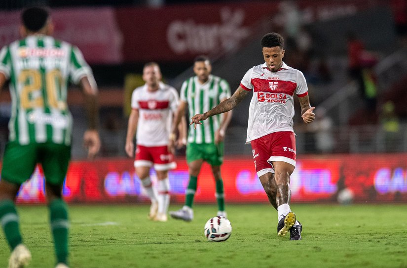 CRB perde para o Juventude por 1 a 0 e chega ao nono jogo sem vencer