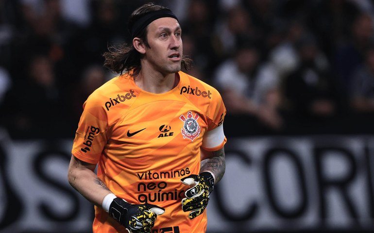 Cássio reforça parceria com elenco corintiano: 'Que líder eu seria se deixasse vocês na mão?'