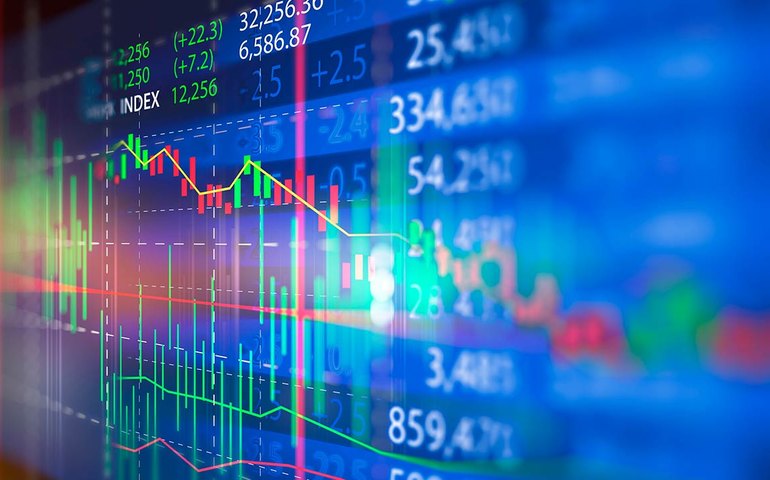 Ibovespa segue NY e câmbio e avança pelo 2º dia, perto dos 110 mil pontos