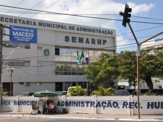 Prefeitura de Maceió paga salários de servidores neste sábado(30)